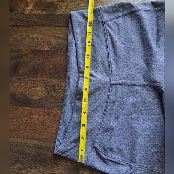 Alo Capri Leggings🩶 - Picture 6 of 8